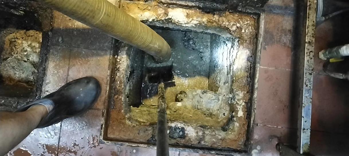 三更罗镇污水池清理一般都有毒气，怎么预防中毒呢？