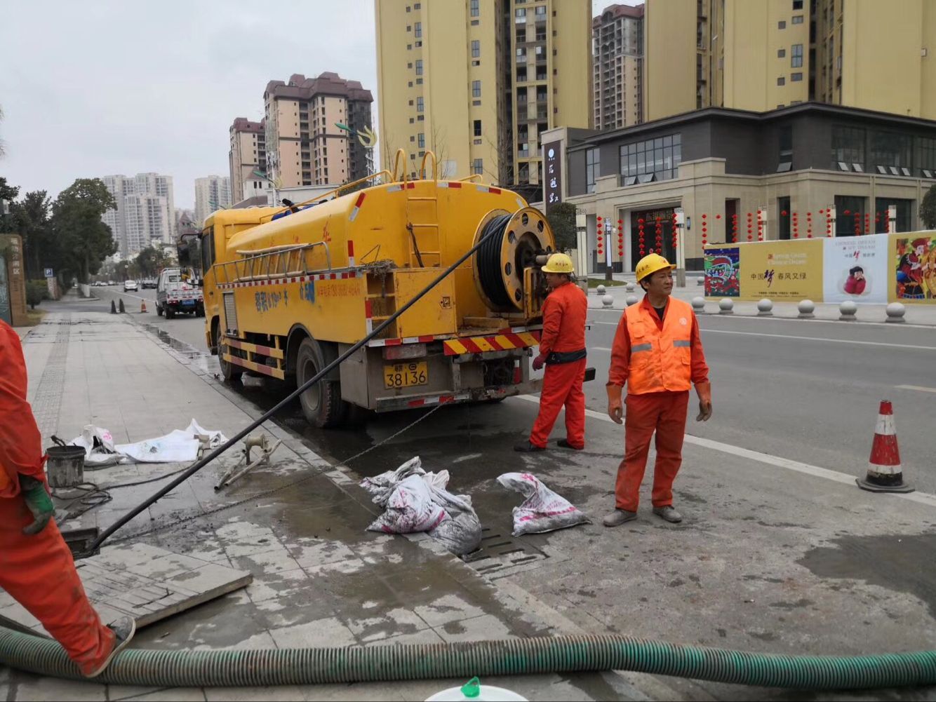 三更罗镇排污管道清淤-管道清洗