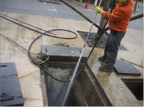 三更罗镇池底污泥如何清理