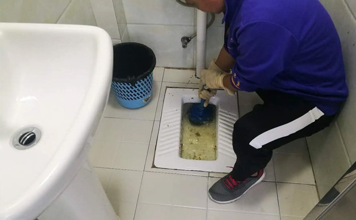 三更罗镇疏通蹲坑