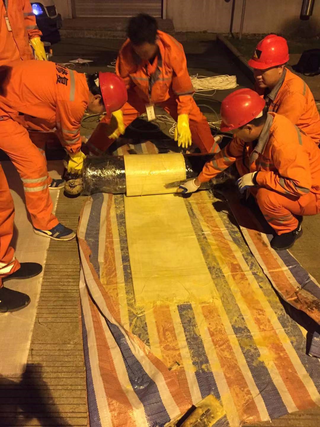 三更罗镇CIPP局部树脂固化法